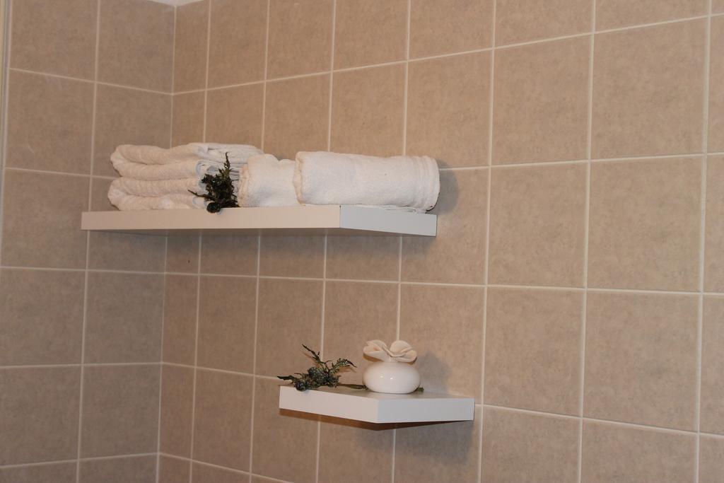 Appartement Elena Court Apt 401 à Larnaca Extérieur photo